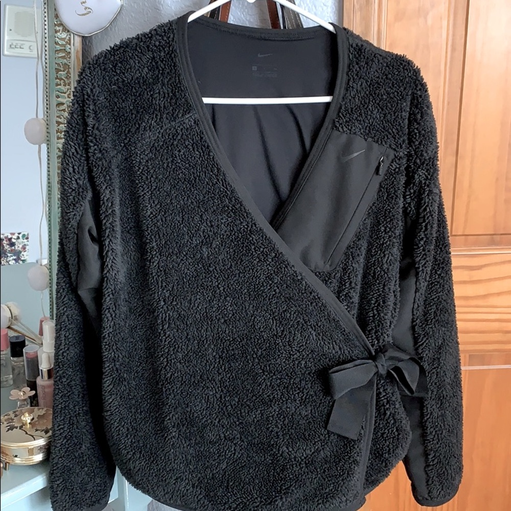 Nike Wrap Jacket (Soft!)